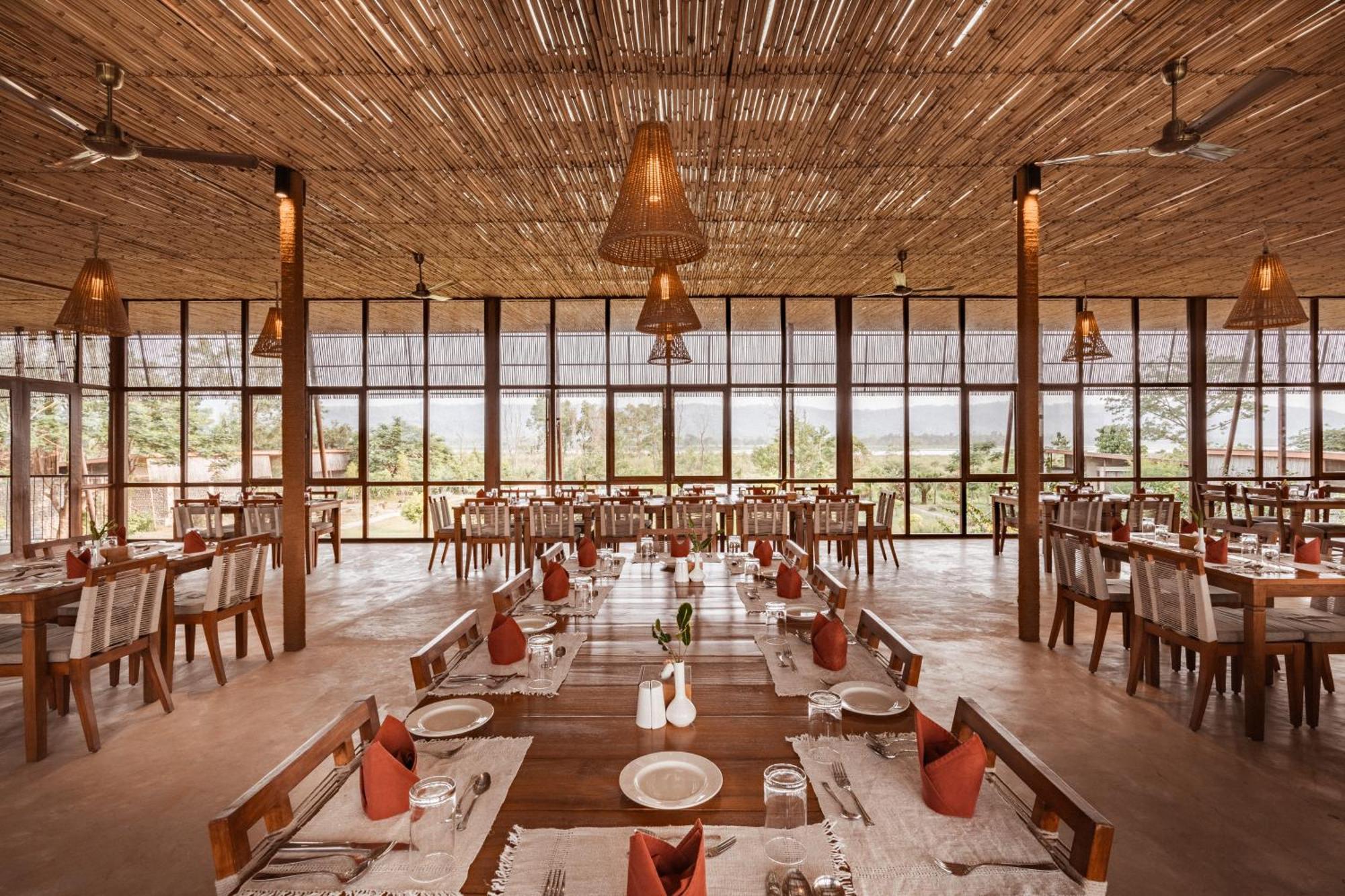 Sanctuary Chitwan National Park צ'יטוואן מראה חיצוני תמונה
