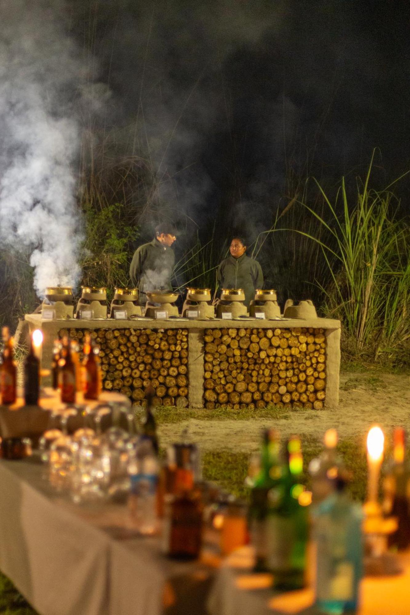 Sanctuary Chitwan National Park צ'יטוואן מראה חיצוני תמונה
